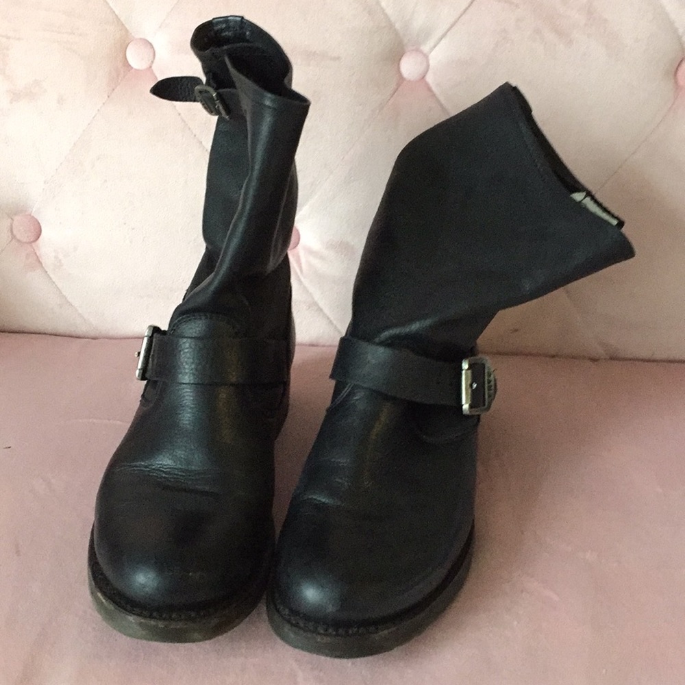 Frye short Veronica boots